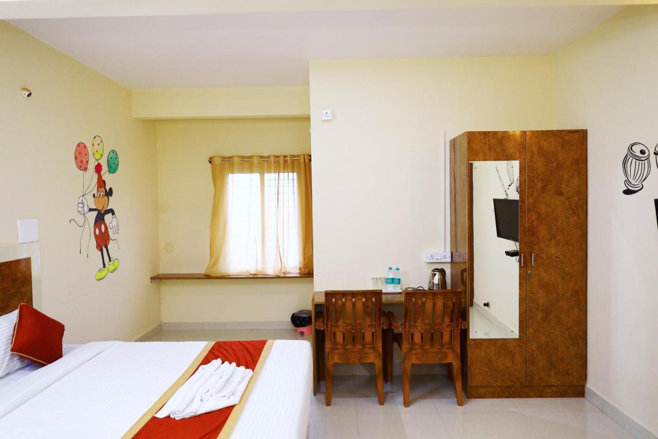 Sasthi Suites Bangalore Exterior photo